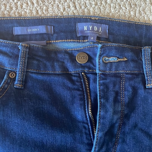 High-Rise Medium Wash Skinny Jeans - Picture 2 of 5